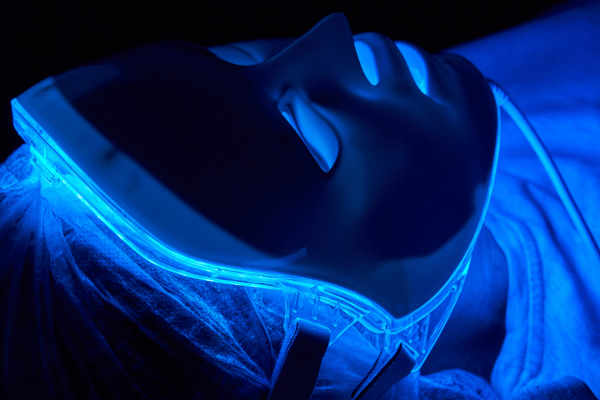 La maschera a led funzionano veramente? La risposta della ricerca scientifica.